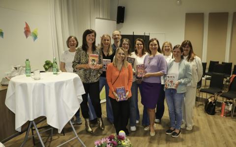 Martina Parker mit Biblio Team